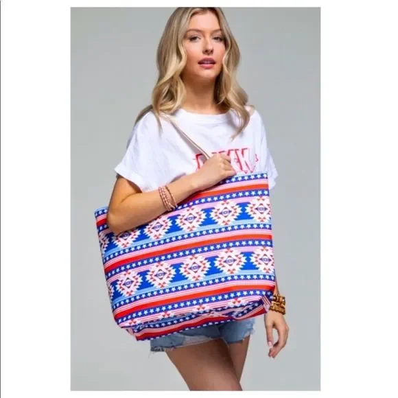 🇺🇸 Boho Tote with wristlet 🇺🇸 - Picture 4 of 4